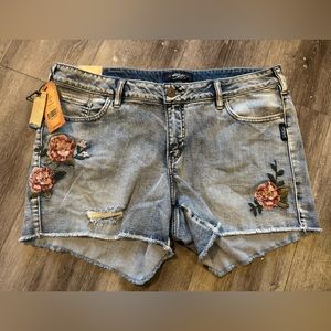 Silver Womens Embroidered Aiko shorts - size 16 NWT ($79)
